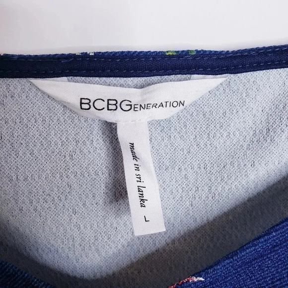 Bcbgeneretion Floral Cropped Top Blouse Blue Size Large long Sleeve - Picture 8 of 13
